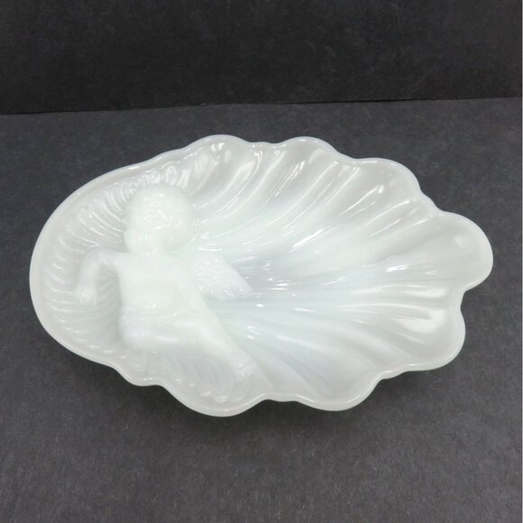 AVON Milk Glass Shell Dish with Cherub Angel Design Decorative Vintage - Picture 3 of 9
